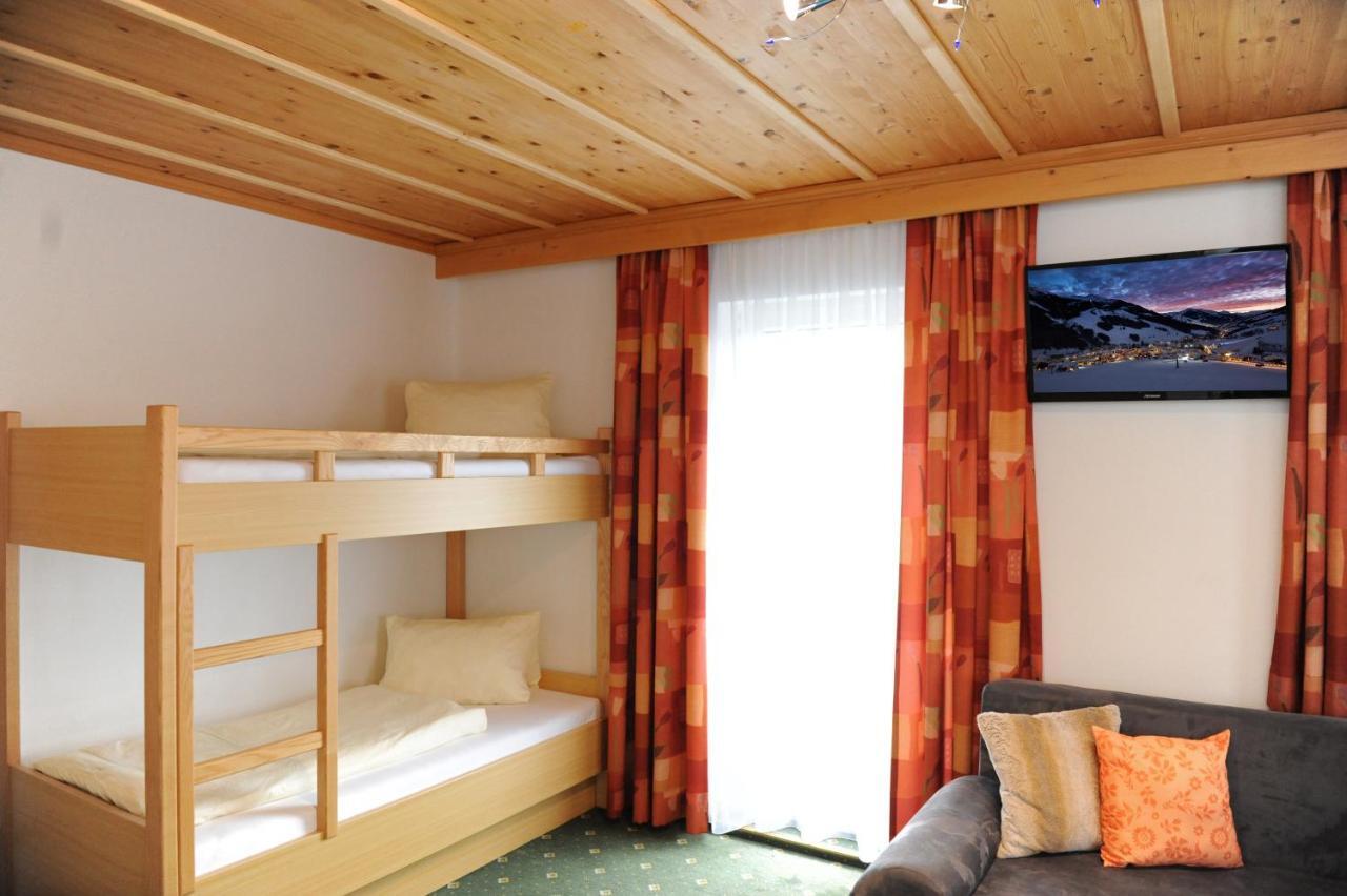 Gaestehaus Standardhaus Saalbach-Hinterglemm Exteriér fotografie